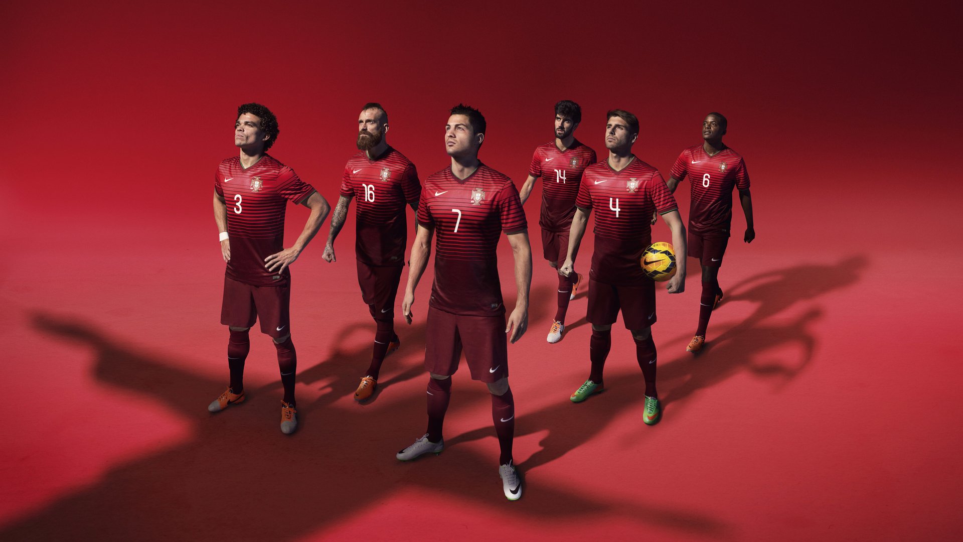 爱游戏体育在线赛事-史上最“燃”关键三分：哪一球让现场沸腾？